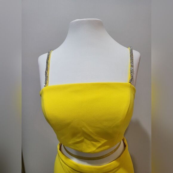XSCAPE Crop Top & Skirt Set formal gown NWT size 12 Yellow - Picture 6 of 7